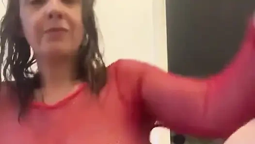 Bu kıyafet 'yakında aşınmalı' listemde beni çok ateşli hissettiriyor