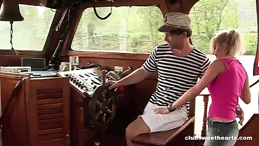 Terry direksiyon kabininde sikiliyor (yeniden düzenlendi)