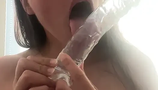 Минет с дилдо Crystal