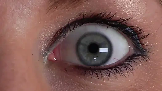 Amcık sızdırılana kadar sikiliyor - amına boşalma sızdırıyor