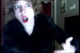 Yüksek topuk fetişi ile Vintage klas sigara içen kız! evet adamım