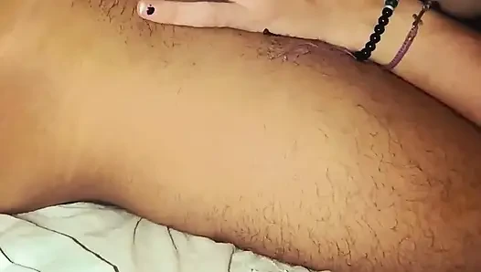 Kız arkadaşım eve geldiğimde bana sakso çekiyor!!