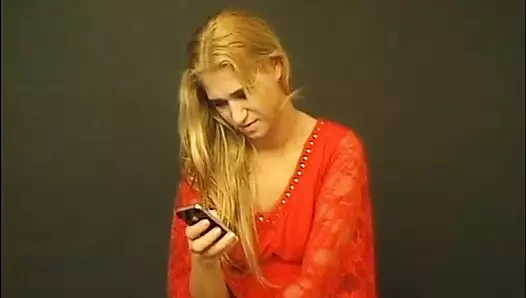 Linda'nın ilk pornosu - teşhirci bir sokak fahişesi