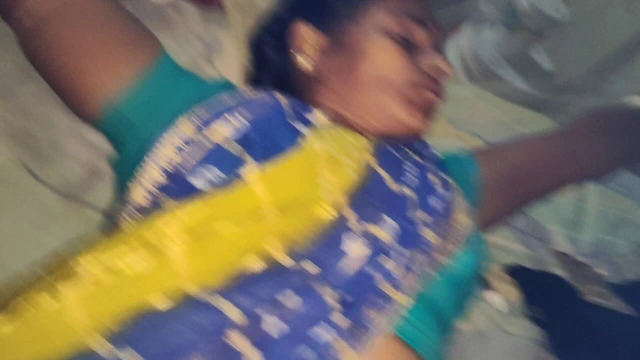 Hintli köylü tamil teyze sikişiyor