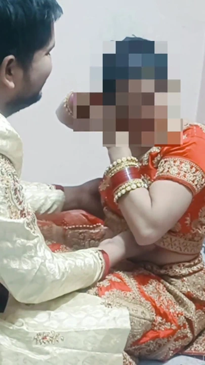 18+ xxx suhagrat ka maja bölüm 1 | Klip 1