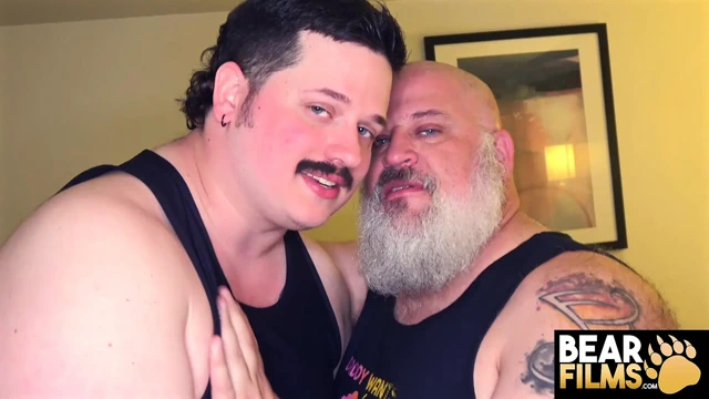 Bearfilms tombul ayı cliff boyd jackson boyd tarafından sikiliyor