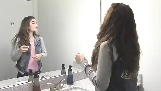 Banyo bombası sakso w/ kendra heart