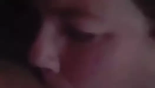 Tombul fahişe derin boğaz büyük horoz