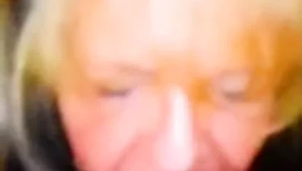 kinky kadın yiyor göt