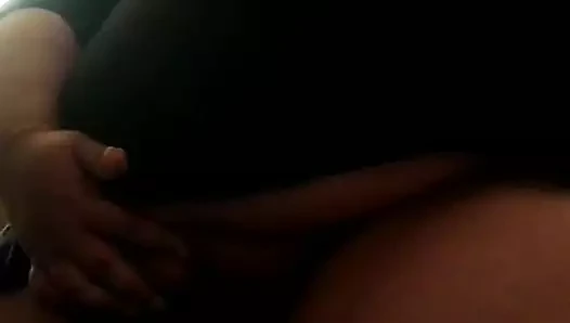 Kız arkadaşımın yarağı boşalıyor