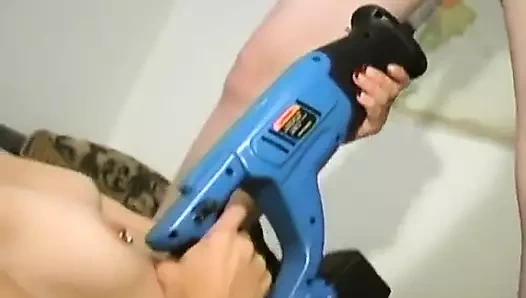 Hailey Rivers ve Mary Kelly dildo delici kullanıyor