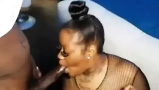 lanet olsun!!! gerçekten emebilir.