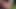 Blonde Schönheit masturbiert im Freien