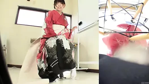 hd altyazılı japon kimono işemek çaresizlik