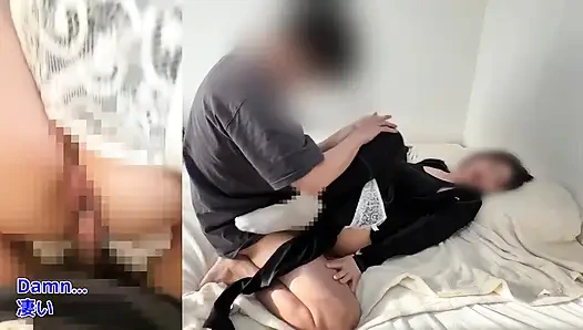 [Bir teslimat kadının kadın arkadaşıyla seks] Mastürbasyon yapmaya çalıştığımda, teslimat görevlisi arkadaşımdı