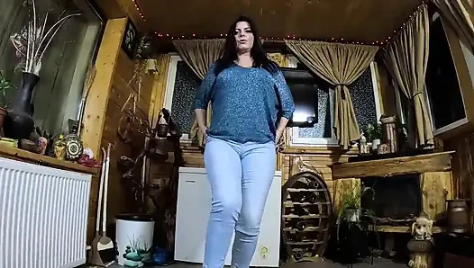 Cameltoe MILF Twerks in Jeans Blowjob & Cum All Over My Puffy Jacket 334