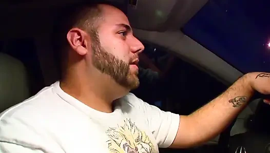 Sarışın seksi bir kızın tatlı ağzı için büyük büyük bir yarak