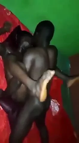 Nijeryalı alt becerdin