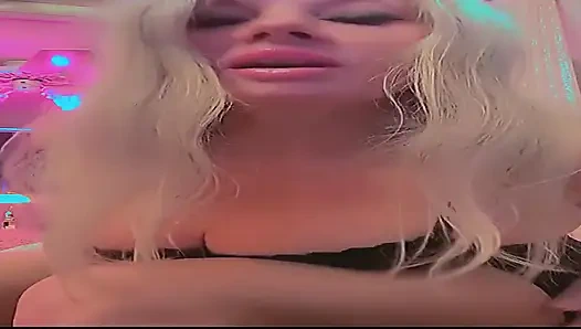 Tek düşünabildiğim geri dönüşü olmayan noktaya kadar seni azdırmak... ve Evet salı günü lol