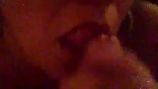 Yapışkan sürtük iyi bir saksocu 3.