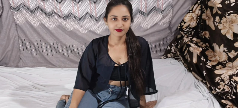 Delhili üniversiteli kız otel me musti ateşli Hintli kız