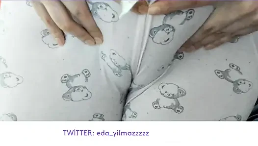 CAMELTOE- PAJAMA- SWOLLEN PUSSY
