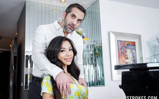 Kaybetmezseniz piyano öğrenemezsiniz! Üvey babanın seni orgazm etmesine izin ver