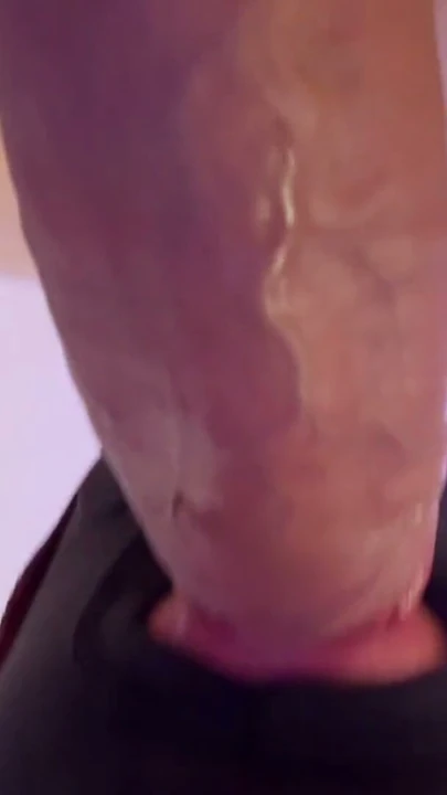 Altın gloryhole'da sünnet derili XL yarak | Bölüm 1
