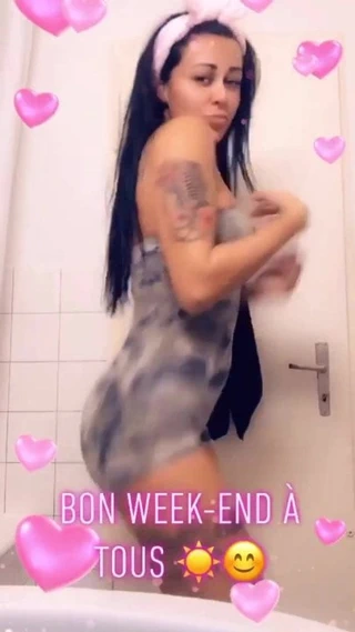 SHANNA KRESS VEUT FAIRE BANDER