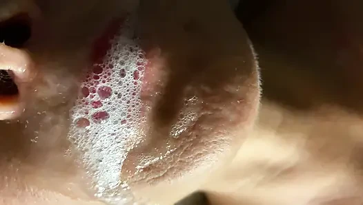 Üvey anne oral seks büyük miktarda sperm orgazmı yutuyor