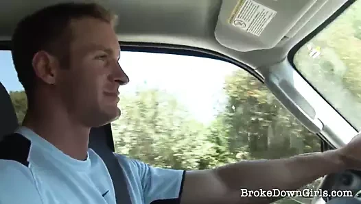 amatör kız memnun bir adam sonra onu araba bozuldu