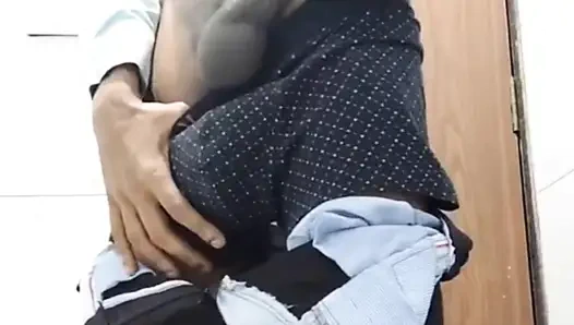 Hintli canavar yarak
