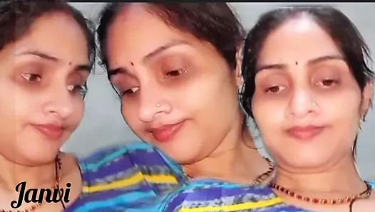 Hizmetçi sahibesinin üvey kızını kanepede yatırdı ve bütün gece onu sikti.