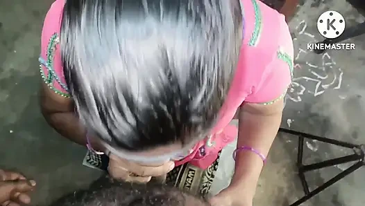 Hintli köylü evli kadın hor öğrencilerle kola soslu