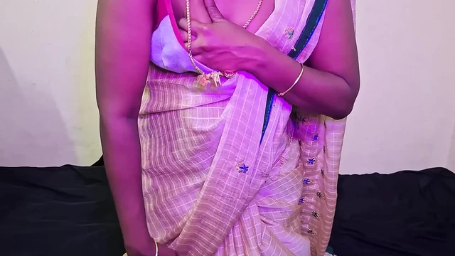 Индийская тамильская девушка трахает асмеханика, самый горячий индийский секс дези