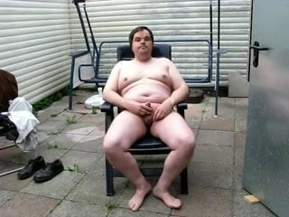 Holger rubbelt seine Nudel