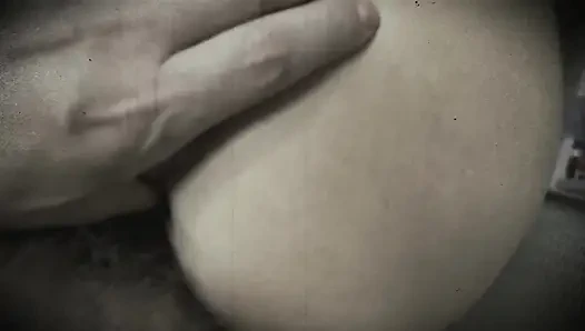 Fetiş ritüelleri 002 genç köle gırtlağına kadar alıyor \ şişmiş amcık kullanımı