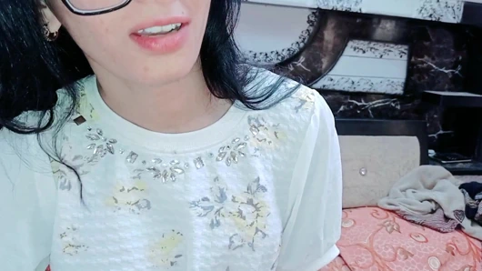 Büyük üvey kız kardeş, tam seks video, Hintçe ile üvey kardeş hileleri