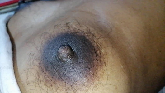 Sulu ıslak sıkı amcık Asyalı evli kadın pembe amcığı siktikten sonra tüm vücudunu rahatlatıyor ateşli ve harika