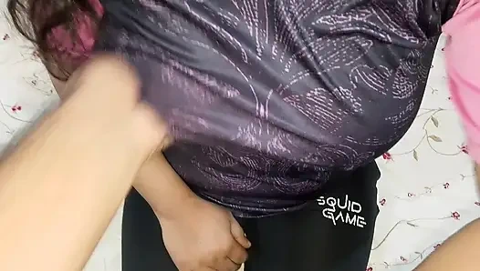 Üvey erkek kardeş üvey kız kardeşine yardım etti