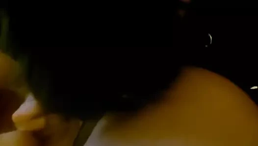 Yalama ve aynı anda arkadaşım oynuyor