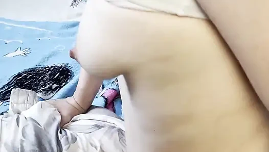 Yalnız sıkılıyorum, eğlenmem gerekiyor