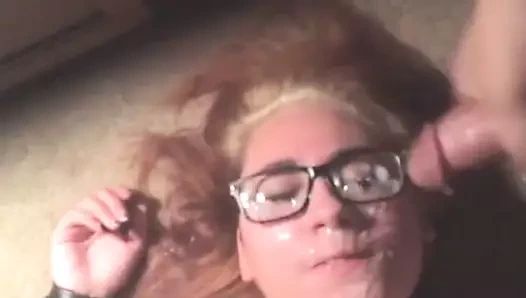 yakalı kız alır bir büyük yüz