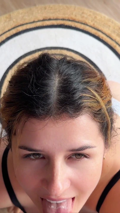 Üvey kız kardeşim benimle yalnız kaldı ve bana asla unutamayacağım bir yoga dersi verdi | Klip 1