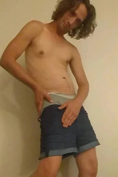 Çıplak kendi kendine poz veren 2