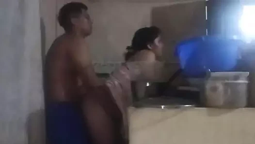 Karım dikkati dağıldığında mutfakta chacha'yım