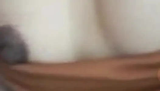 Bölüm 19 erkek arkadaşının görüntülü görüşme dileğini yerine getiriyor