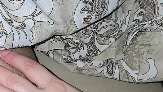 Üvey anne prezervatifsiz üvey oğlunun yarağının üzerinde el kayması ya da sikişmemesi