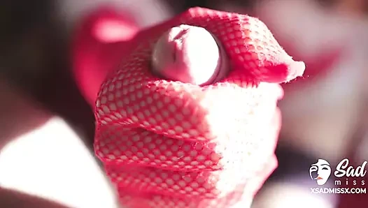 Azgın Asyalı erkek delisi SadMiss, derlemesine özel bir yeni yıl elle muamelesi yapmak için kar hizmetçisi olarak giyiniyor - Asyalı