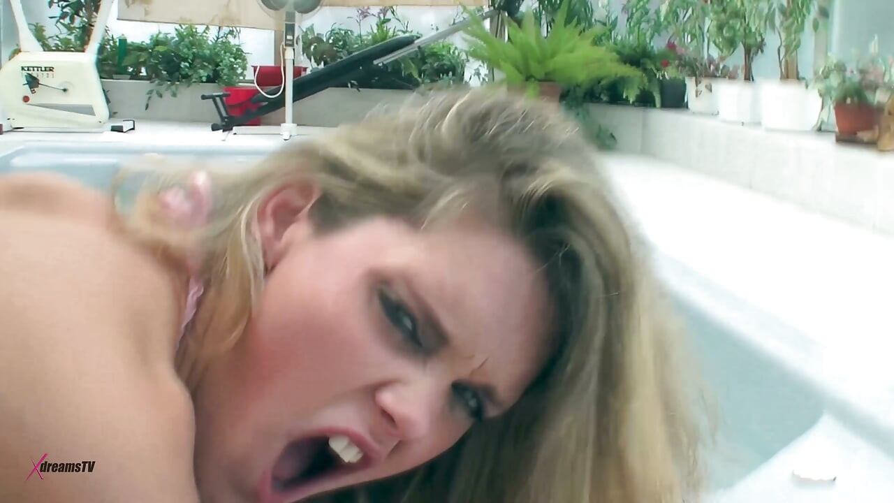 Monica Lion - çifte penetrasyon - bölüm 5